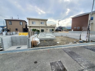 茨木市上野町　新築戸建　２号棟